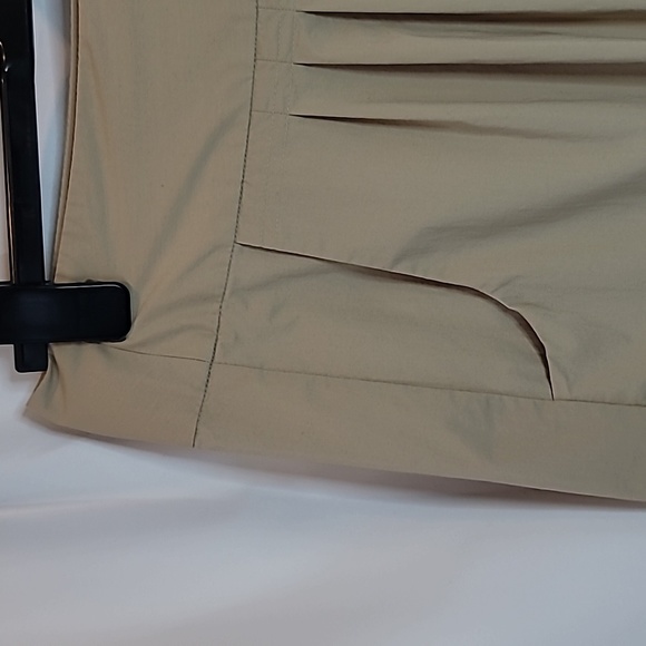 Nwot BANANA REPUBLIC Pleat front Mini Skirt Khaki Lightweight Pockets - Picture 3 of 7
